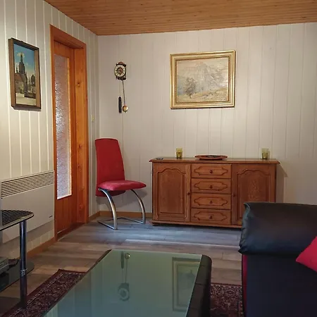 In Mit Privatem Pool By Interhome Casa de Férias Maxen